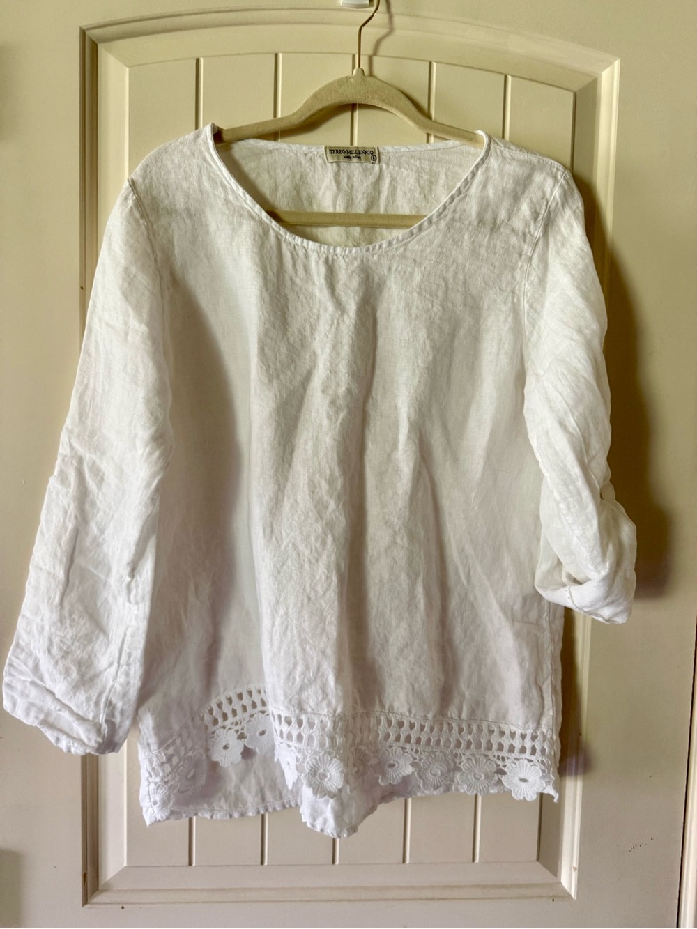 Terzo Millennio white linen peasant blouse with crochet hem        Made in Italy